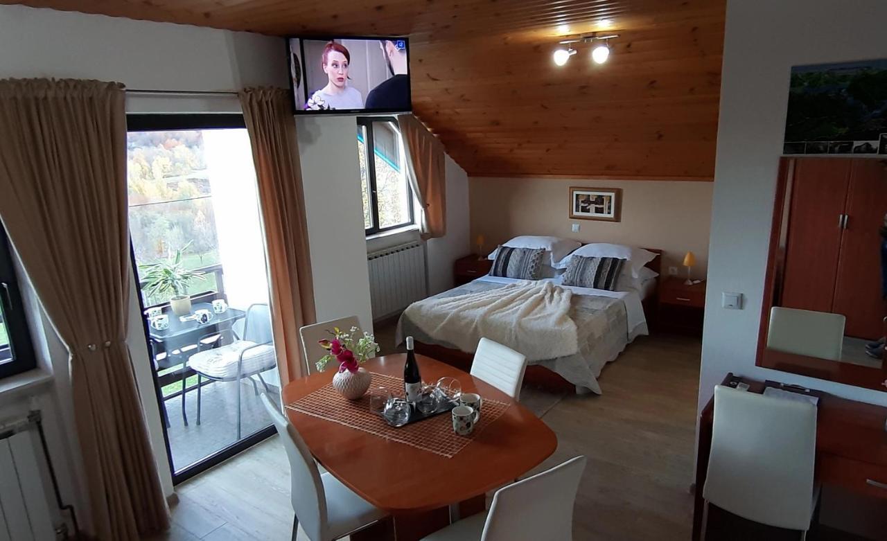 Hotel Vukovic House Selište Drežničko Zewnętrze zdjęcie